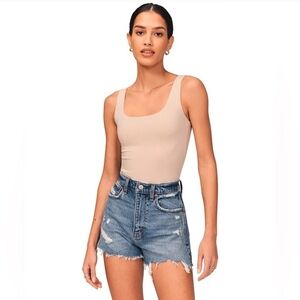 Abercrombie & Fitch High Rise 4" Distressed Denim Blue Jean Shorts Size 26/2